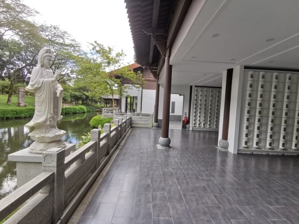 中国古建筑骨灰殿8