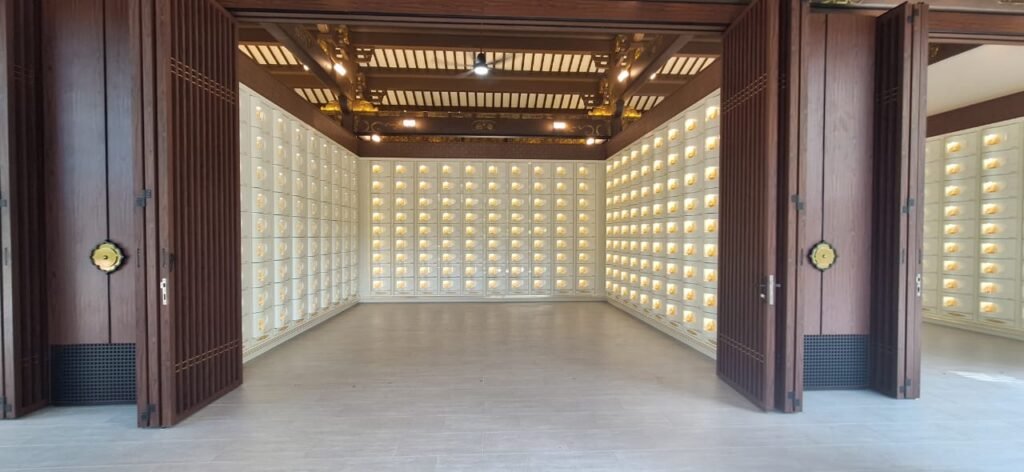 中国古建筑骨灰殿9